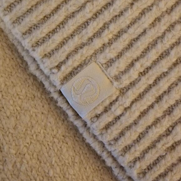 Lululemon - Merino Wool-Blend Ribbed Turtleneck Sweater (Bone) - Picture 6 of 8